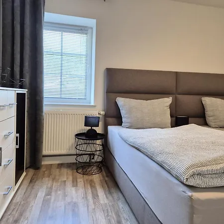 Eifelauszeit - Gross Appartement Büdesheim