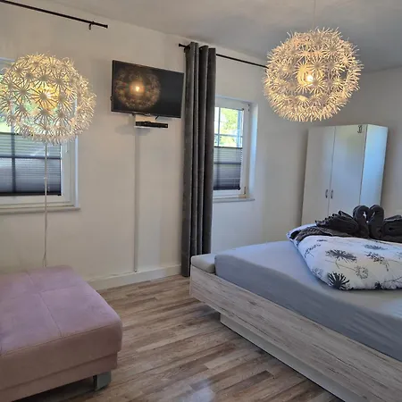 Eifelauszeit - Gross Appartement Büdesheim