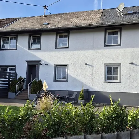 Eifelauszeit - Gross Apartament Büdesheim