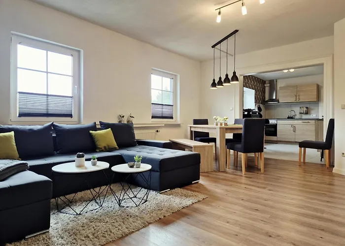 Eifelauszeit - Gross Apartament *